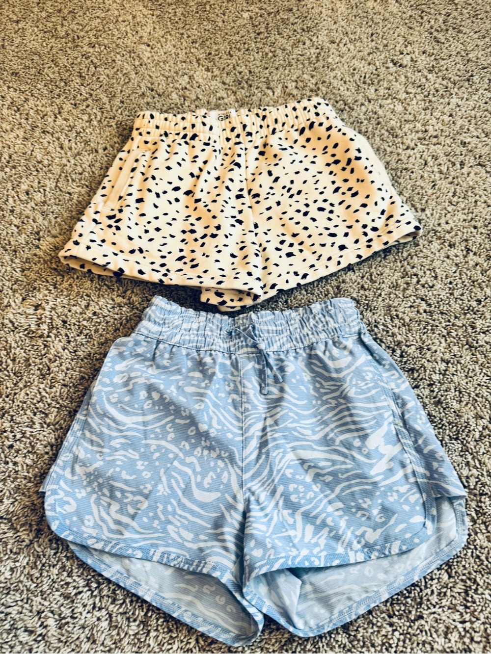 Athleta Girls Printed Shorts Set — Cream & Light Blue